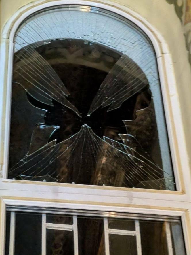 Під час нічного обстрілу Чорноморська постраждав храм — що відомо