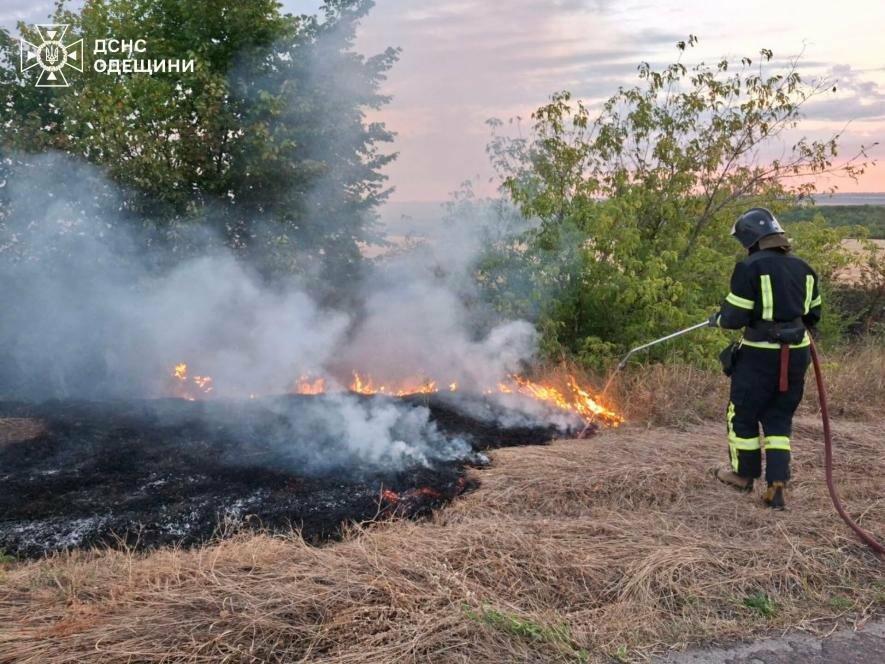 Літня пожежна загроза в Одесі: що робити, щоб зберегти безпеку