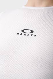 Oakley футболки: как выбрать стильную модель и где купить в Украине