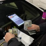 В Одесі почався суд над двома поліцейськими, які вимагали хабар за «звільнення» від ТЦК