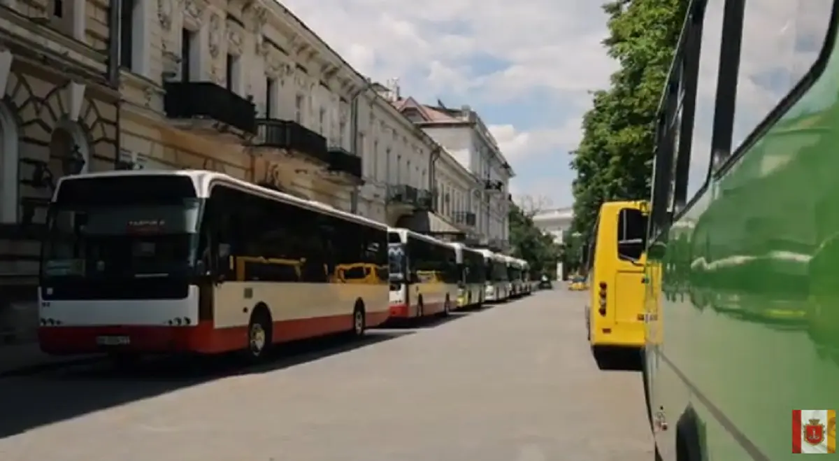 Мерія пояснює, чому в Одесі вартість проїзду в маршрутках зросте до 25 гривень (відео)