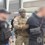 На Одещині військовий вимагав у матері хабара за “тепле місце” в тилу для її сина — ФОТО, ВІДЕО