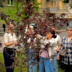 В Одесі створили меморіальний сад загиблих дітей — замість голосів лунають дзвіночки