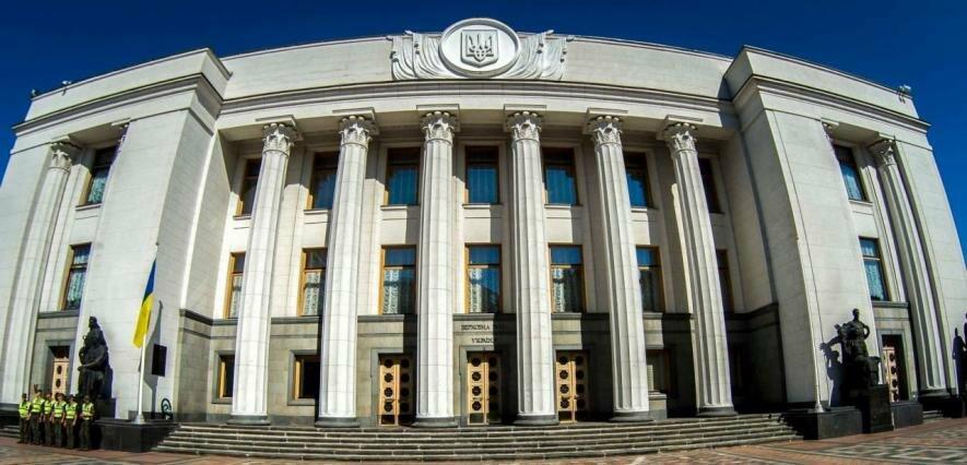 Депутати вимагають пояснень через 13-годинний НМТ в Одесі
