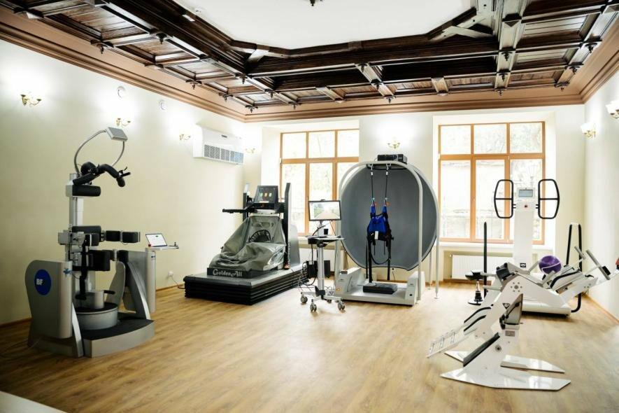 Німеччина передала одеським лікарням сучасне обладнання для реабілітації
