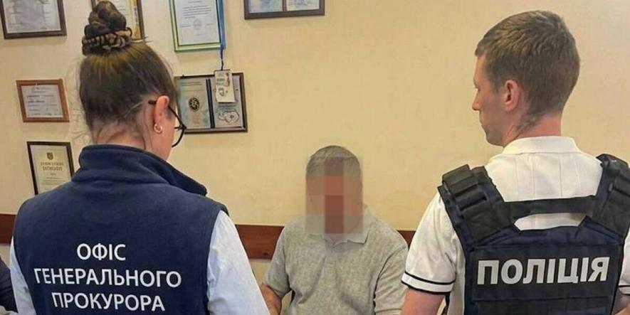 Ексчиновнику з Одеси оголосили підозру у збагаченні за рахунок сиріт