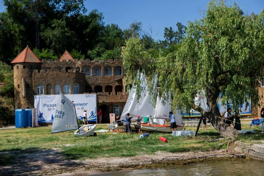 Перші з початку війни всеукраїнські вітрильні перегони відбулися в Одещині