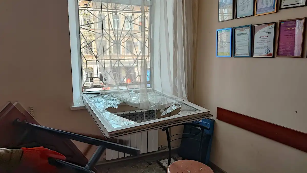 В Одесі рятують дитячу школу мистецтв після чергової атаки окупантів (фото)