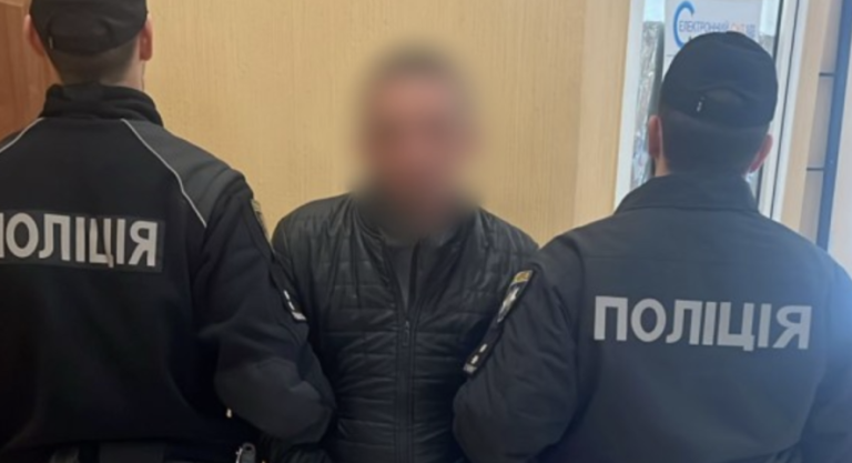 Ремонт перетворився на поножовщину — одесит звинуватив у нападі вигаданого робітника
