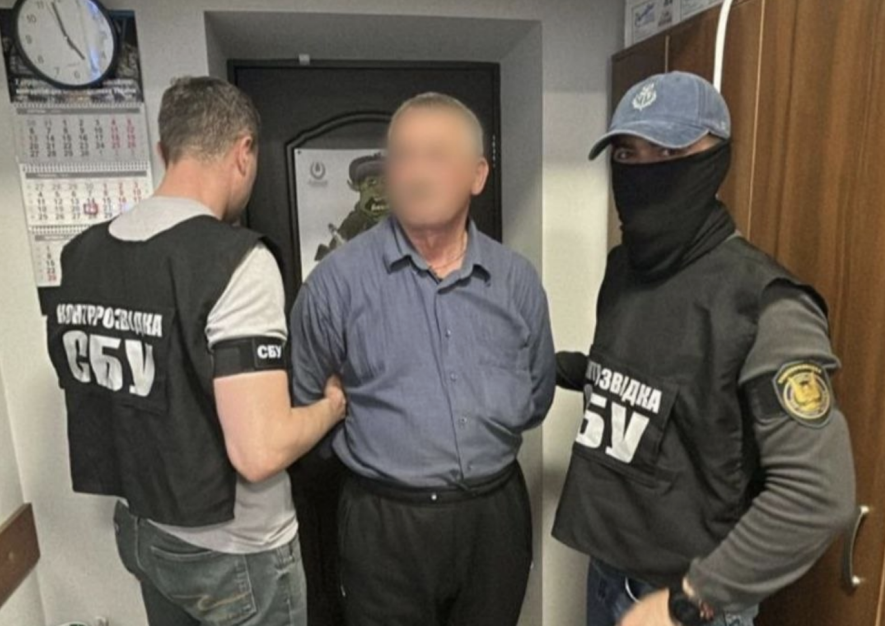 На Одещині затримали ексвійськового, який передавав окупантам понад 40 координат стратегічних об’єктів — ФОТО