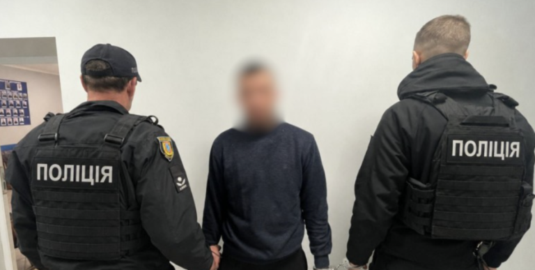 В Одещині винесли суворий вирок нападнику, який у масках зв’язав господиню