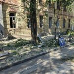 Російський обстріл пошкодив дах і вибив вікна Морського коледжу в Одесі