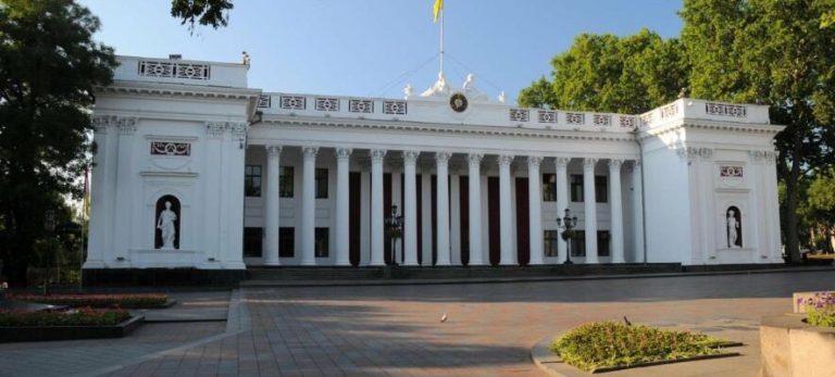 Двоє керівників мерії Одеси втратили посади в ході кадрових змін