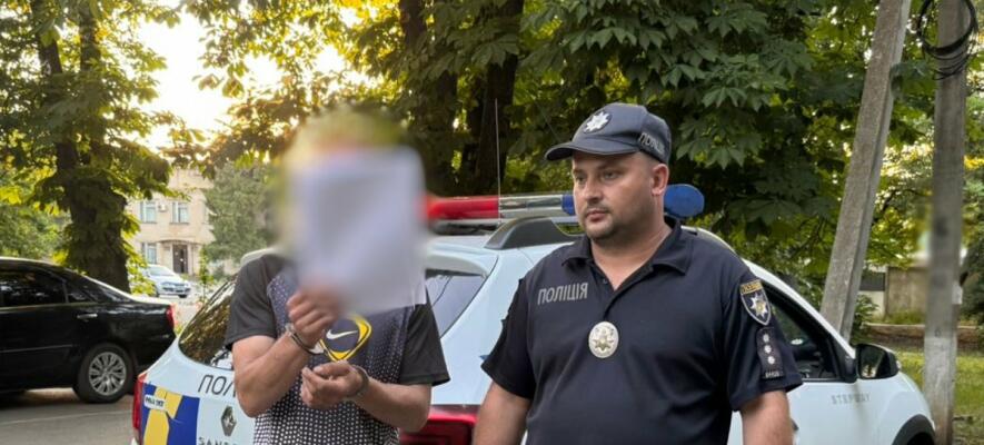 На Одещині затримали серійного крадія, який обкрадав автопарки та проник у чужі помешкання