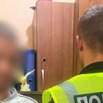 В Одесі чоловіку оголосили підозру за зірвання та наругу над державним прапором