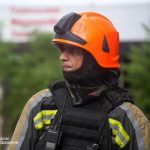 В Одесі рятувальники звільнили малолітніх із зачиненої квартири
