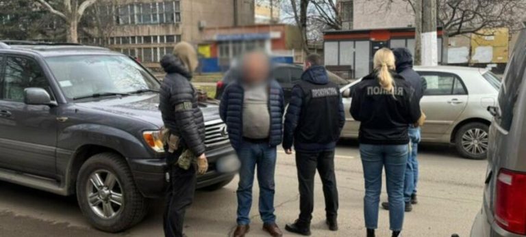 В Одесі судитимуть організатора схеми втечі, який за €11 тисяч торгував «болгарськими бабусями»