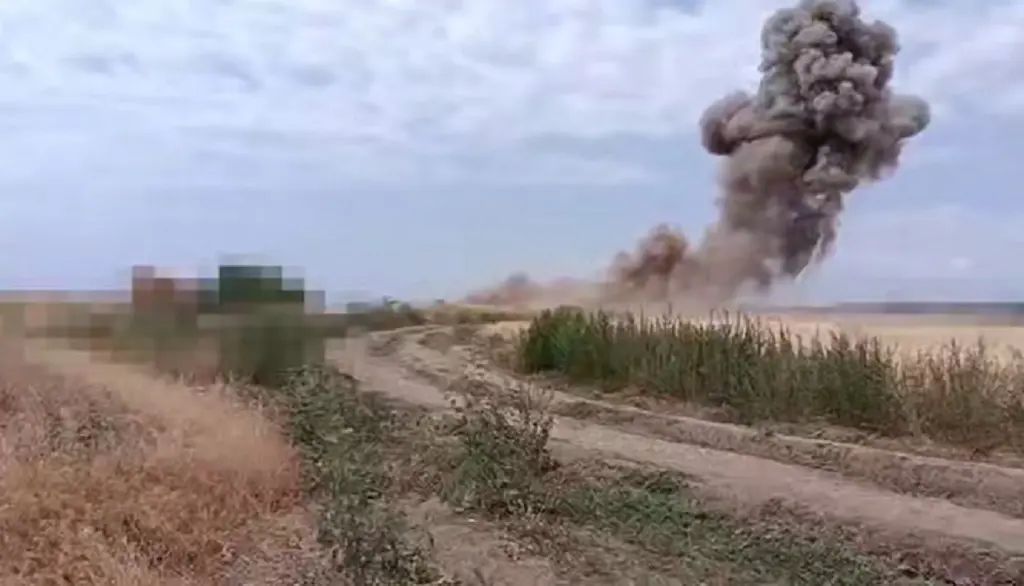 Поблизу Одеси знищили дрейфуючу морську міну — опубліковано відео