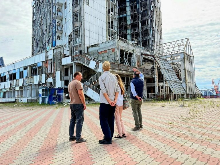 Увага світу прикута до Одеси: ООН оглянула порт, що рятує мільйони