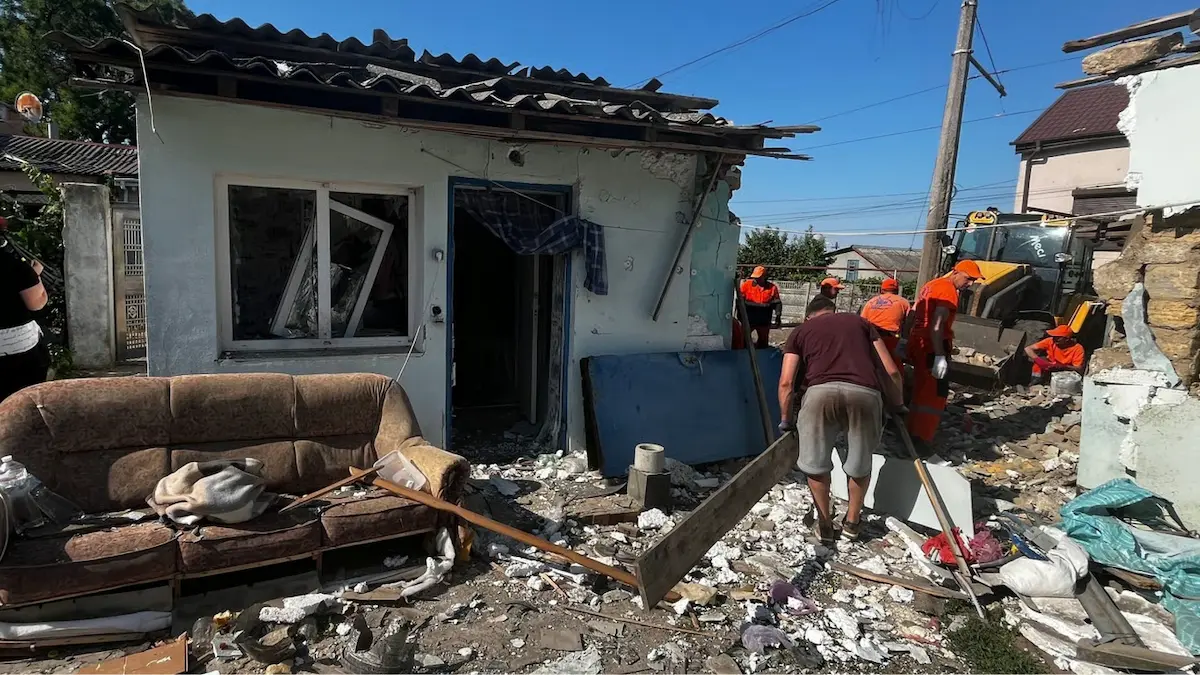 В Одесі показали руйнування після нічного обстрілу РФ — знищено п’ять будинків