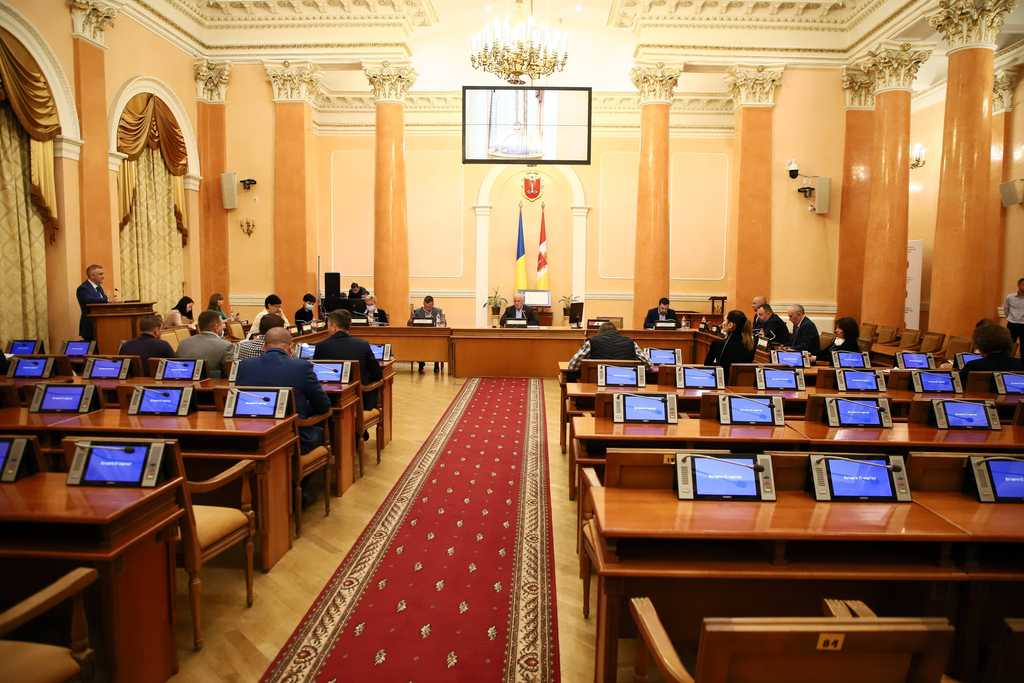 В Одесі ескалює зрив сесії — депутати повідомляють про погрози