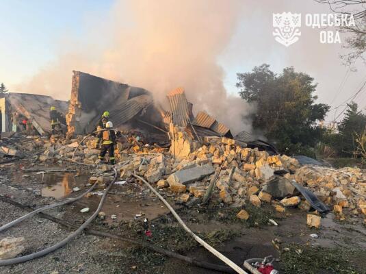 Нічний обстріл Одеси: двоє загиблих і 10 постраждалих, серед них діти — ФОТО