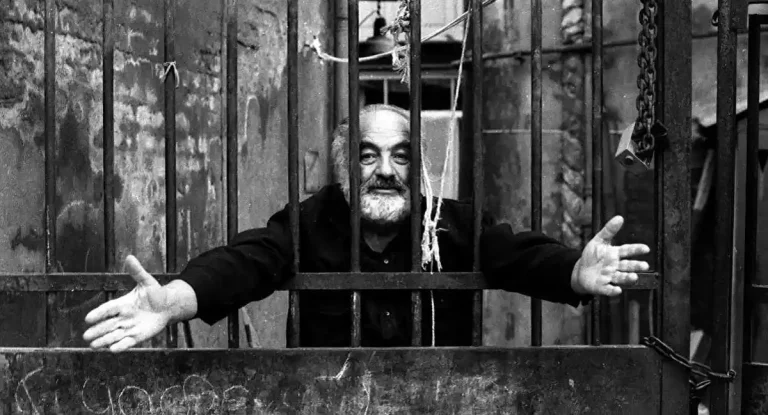 Деколонізація Одеси: як провулок отримав назву на честь Сергія Параджанова