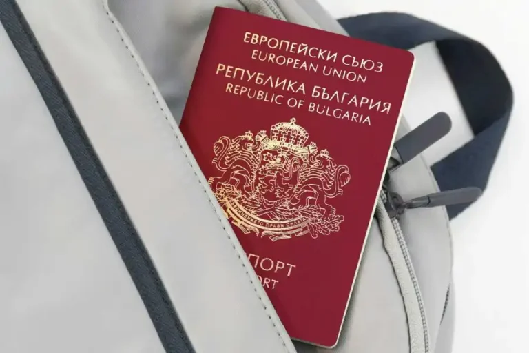 Іноземець в Одесі організував схему з фальшивою «бабусею», продаючи болгарське громадянство