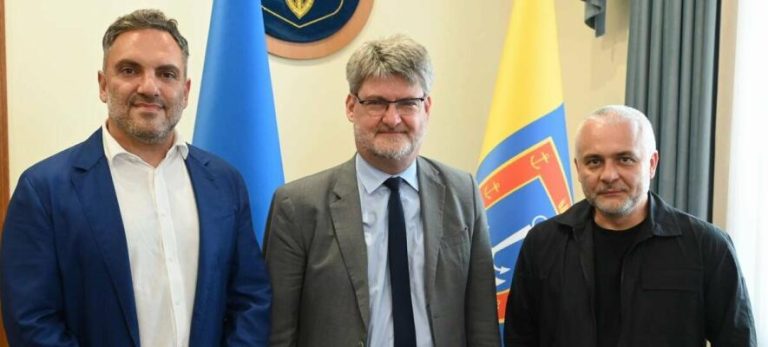 Кіпер і посол Франції обговорили порти та шляхи реабілітації