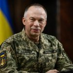 Мережу заполонили повідомлення про звільнення Сирського — що відбувається насправді