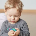 10-місячна дитина 16-річних батьків померла в Одесі — що відомо про трагедію