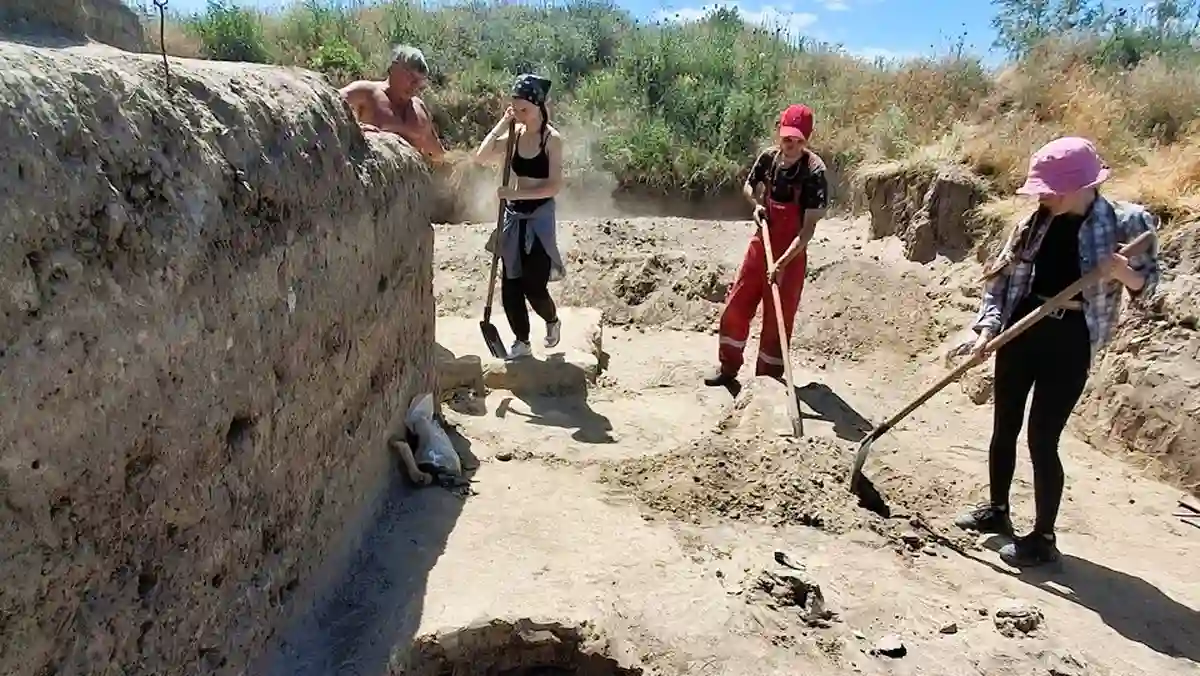 На Одещині несподівано виявили трипільську кераміку