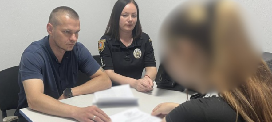 В Одещині судитимуть 17-річну шахрайку, яка продавала неіснуючі смартфони довірливим покупцям