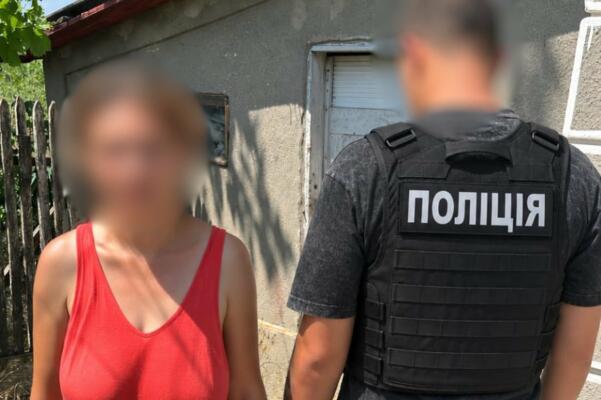 На Одещині судитимуть трьох місцевих через майже 2700 кущів маку на подвір’ї