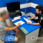У центрі Одеси Nissan загорівся — поліція затримала підозрюваного у підпалі