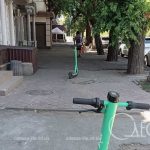 Після заборони прокату електросамокатів у Чернівцях — чи загрожує Одесі та сама доля?
