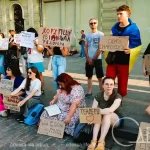 Дерибасівська в Одесі охоплена «картонним протестом»: чому мешканці знову вийшли на вулицю (фоторепортаж)