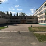 В Одесі реконструюють ліцей №71 — утеплять будівлю й вимостять двір плиткою