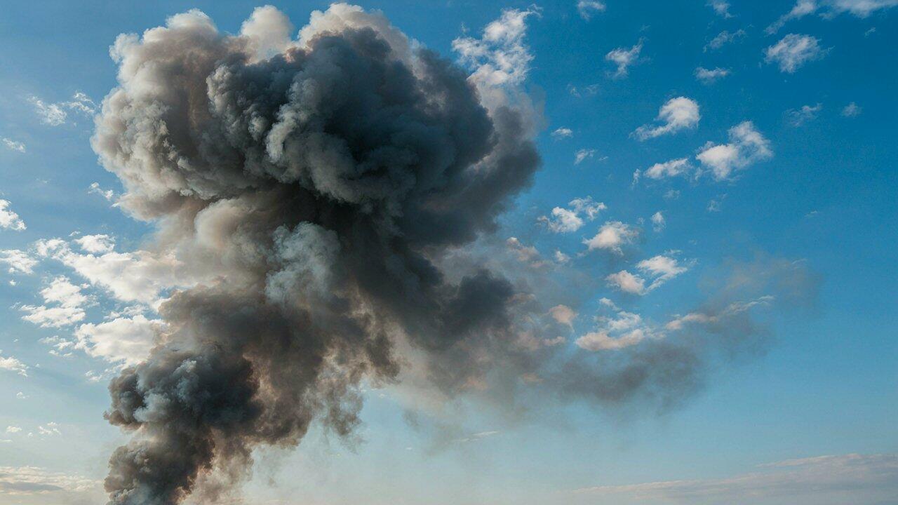 Нічні ворожі удари по Одесі та області: влучання в багатоповерхівку