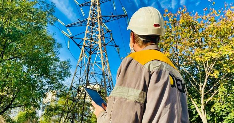 Після атаки 9 серпня триває боротьба за світло — енергетики відновили електропостачання для 128,4 тис. сімей на Одещині