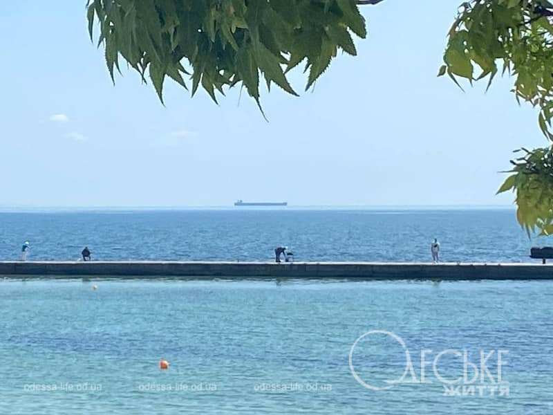 Вода ще тепла, але купатися ризиковано: прогноз для одеського моря на 18 серпня