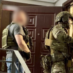 Кривавий інцидент у Київському районі Одеси: чоловік убив батьків, поранив брата й застрелився