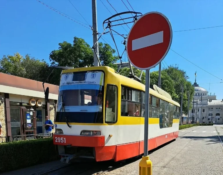 В Одесі через відключення електропідстанцій переглянули графік руху трамваїв і тролейбусів