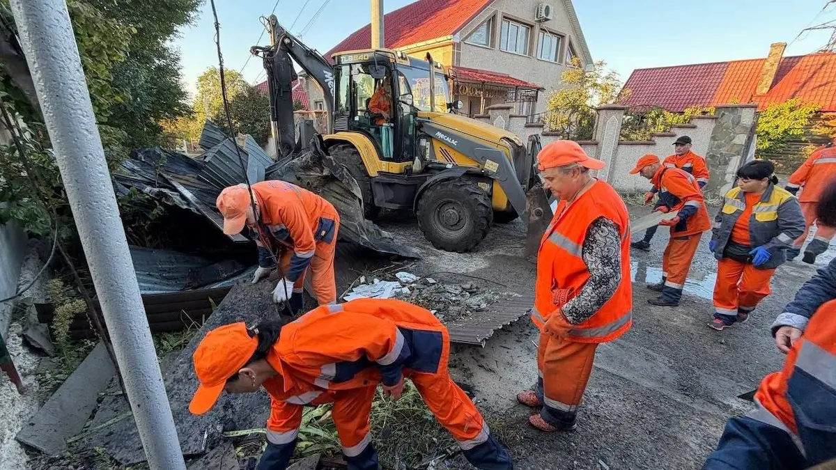 Одеса приходить до тями після нічного обстрілу: наслідки та першочергові кроки