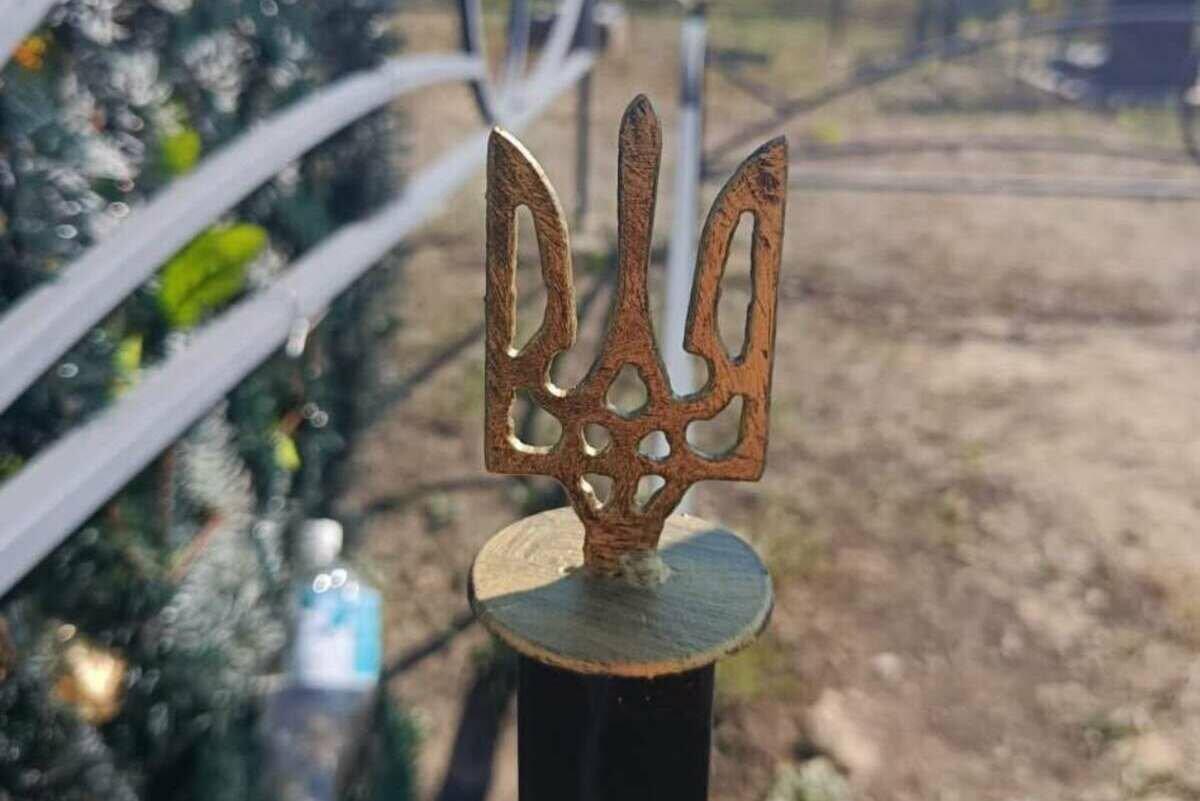 В Одеській області на могилах військових пошкодили тризуби — поліція розшукує винних