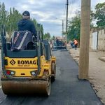 Дорожники оновлюють асфальт на Миколаївській дорозі в Одесі — де тривають роботи