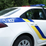 В Одесі двоє 17‑річних ризикували життям, їздячи на задніх колесах і тікаючи від поліції