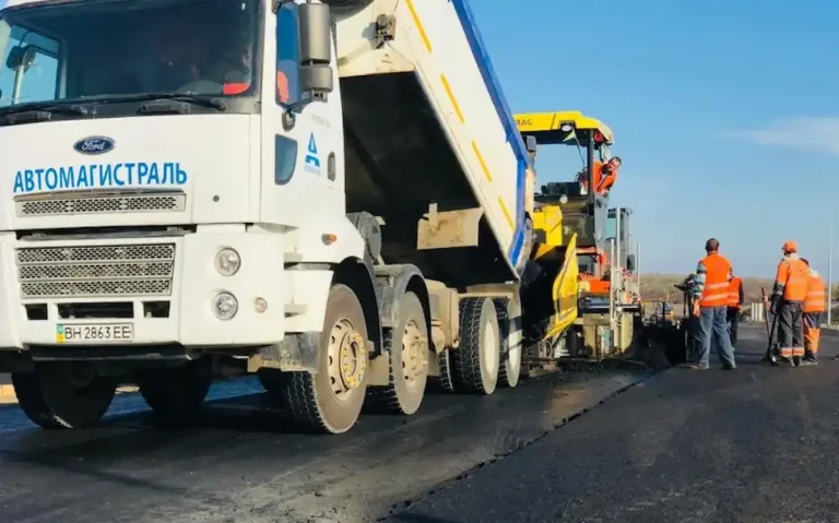 Одеські підрядники в топ-3 дорожніх отримувачів, але галузь сколихнув гучний скандал