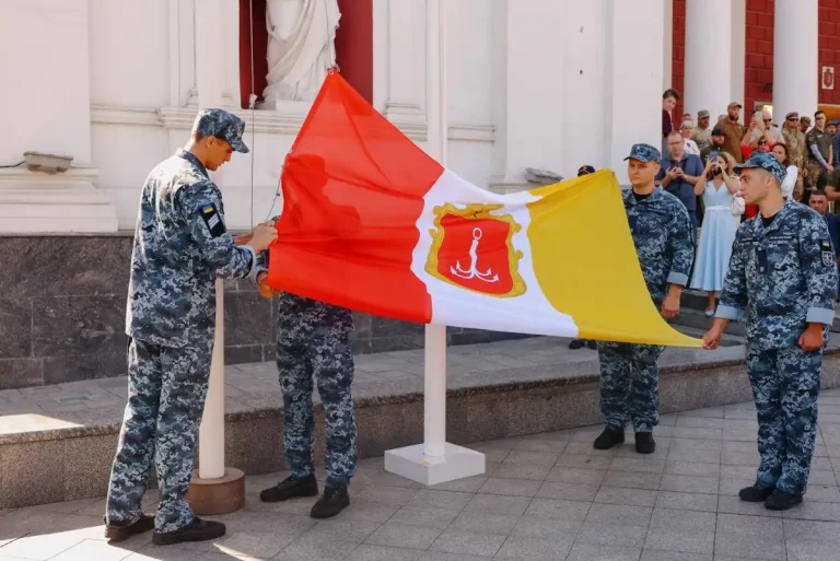 Ковальчук отримав нагороду й нові зірки: фоторепортаж із святкування Дня міста в Одесі