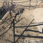 В Одеській області вандали пошкодили могили загиблих воїнів та банер на Алеї Слави